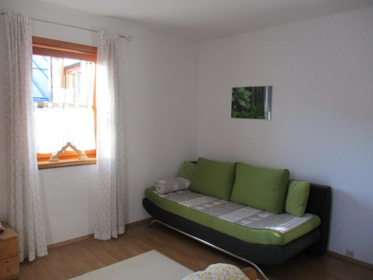 Apartamento Haus Am Dorfplatz Uttendorf Exterior foto